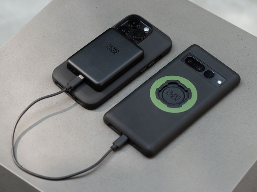  Quad Lock MAG Case for iPhone 15 Pro Black : Cell Phones &  Accessories