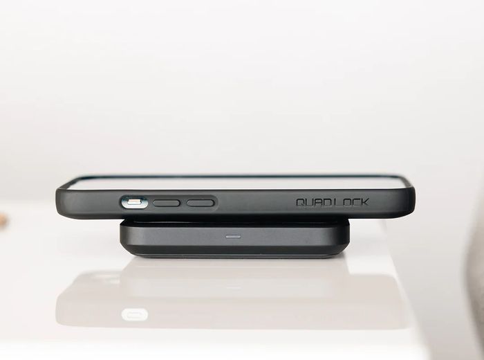 Quad Lock Mag Case iPhone 15 Pro Case Review - CarPlay Life