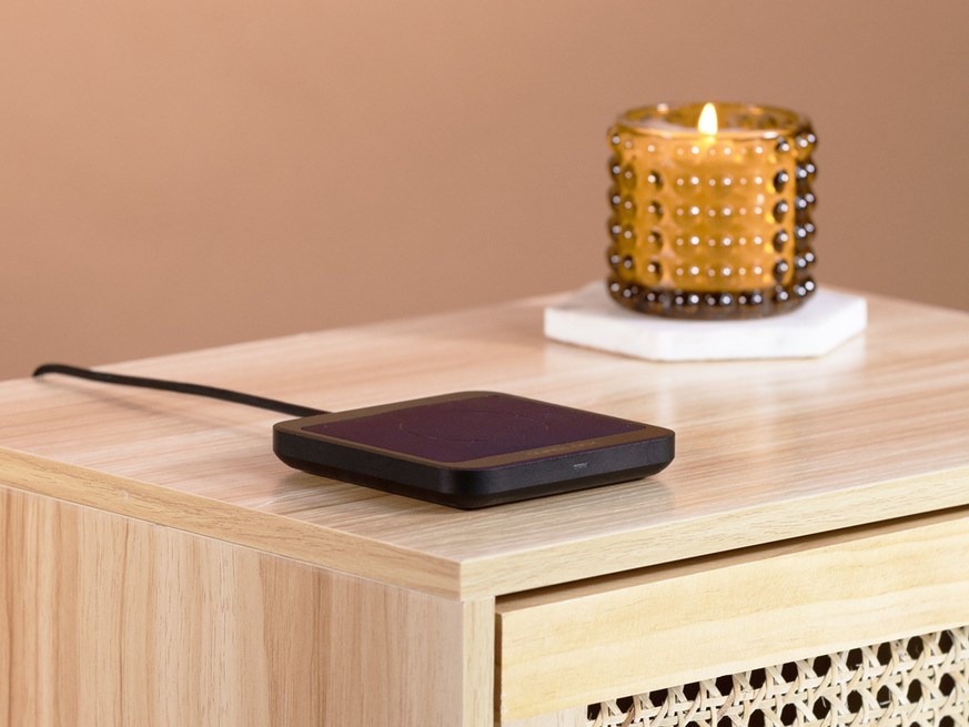 Home/Office Wireless Charging Pad Quad Lock® Australia