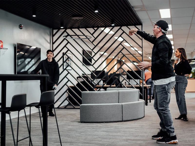 Quad Lock employees shooting hoops