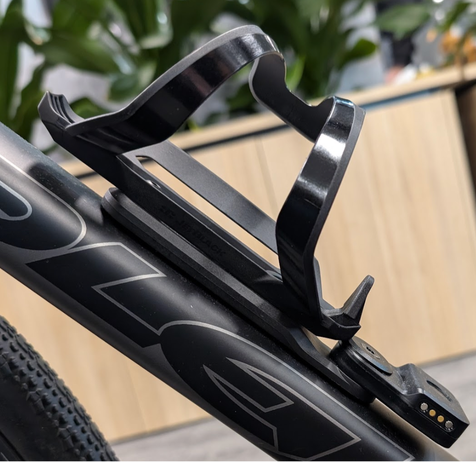 Example of an acceptable bottle cage mounting flat on the Adaptor
