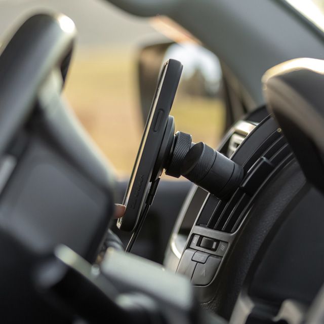 Quad Lock Auto Windschutzscheibe / Armaturenbrett Smartphone-Halterung -  günstig kaufen ▷ FC-Moto