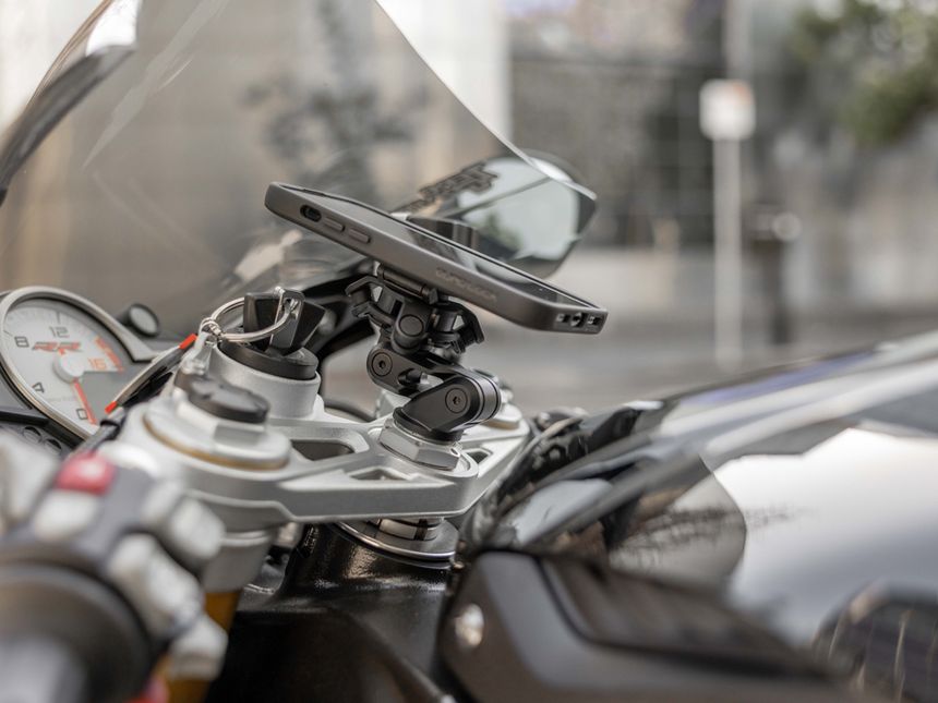 Support guidon smartphone QUAD LOCK pour té de fourche et motos sportives -  Tech2Roo