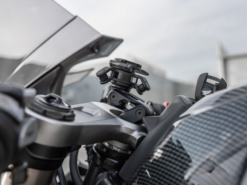 Quad Lock Soporte para smartphone Motorcycle PRO - soporte para manillar -  mejores precios ▷ FC-Moto