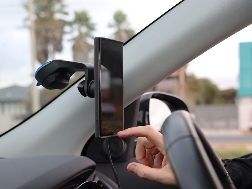 Car - Suction Windscreen/Dash Mount - Quad Lock® Europe - Official