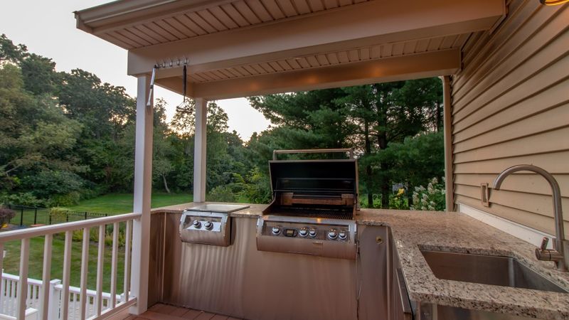 Why Your Home Outdoor Space Needs a Kitchen