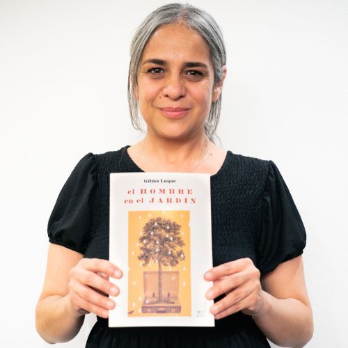 Fotografía de la escritora Gilma Luque.