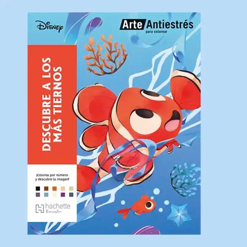 Una portada de un libro de colorear Arte Antiestrés con un dibujo de un pez payaso de Buscando a Nemo.