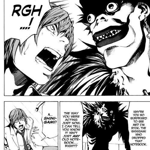 Dos paneles de manga de "Death Note" que muestran a Light Yagami confrontado por Ryuk, un Shinigami, sobre un cuaderno.