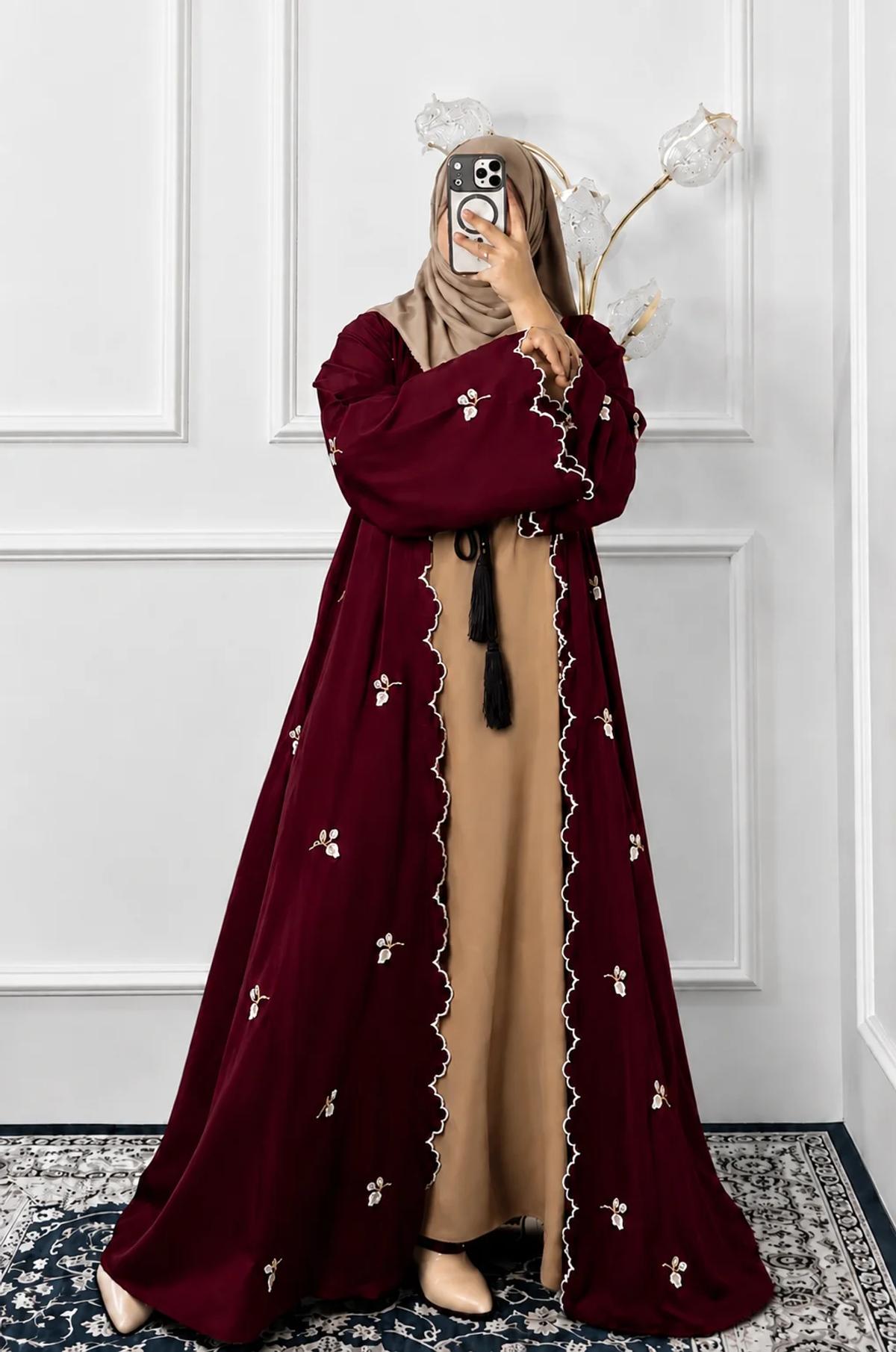 মেরুন