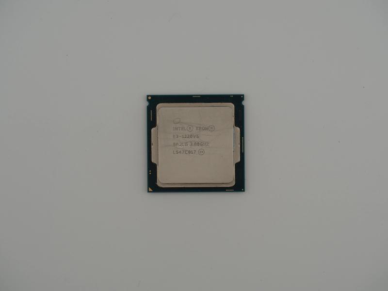 Intel Xeon E3-1220 v5