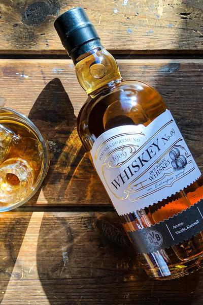 BVB Whiskey von Borussia Dortmund in Fässern von Weißeiche gereift