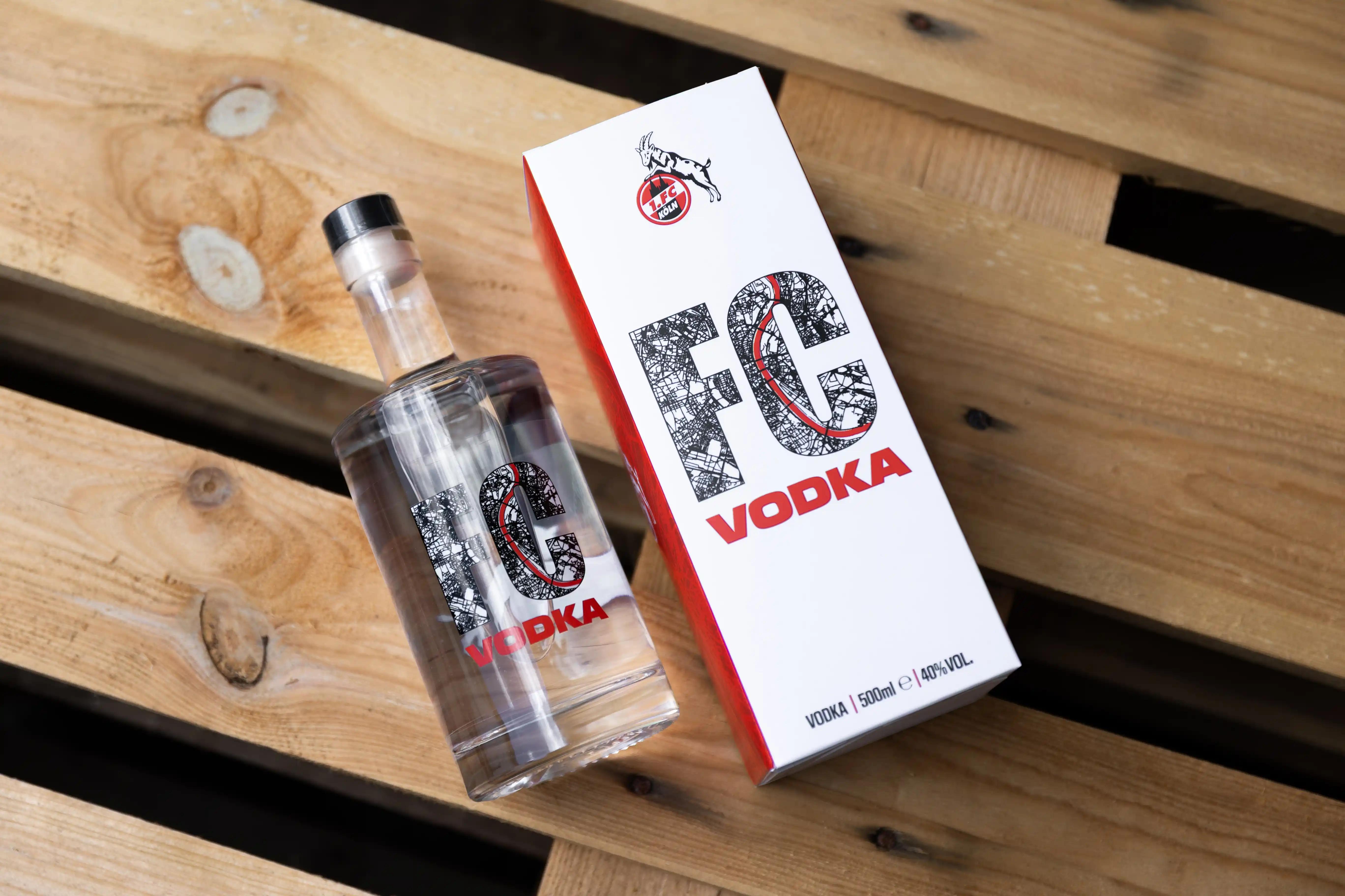 EFFZEH, 1. FC Köln FC Vodka mit Geschenkverpackung
