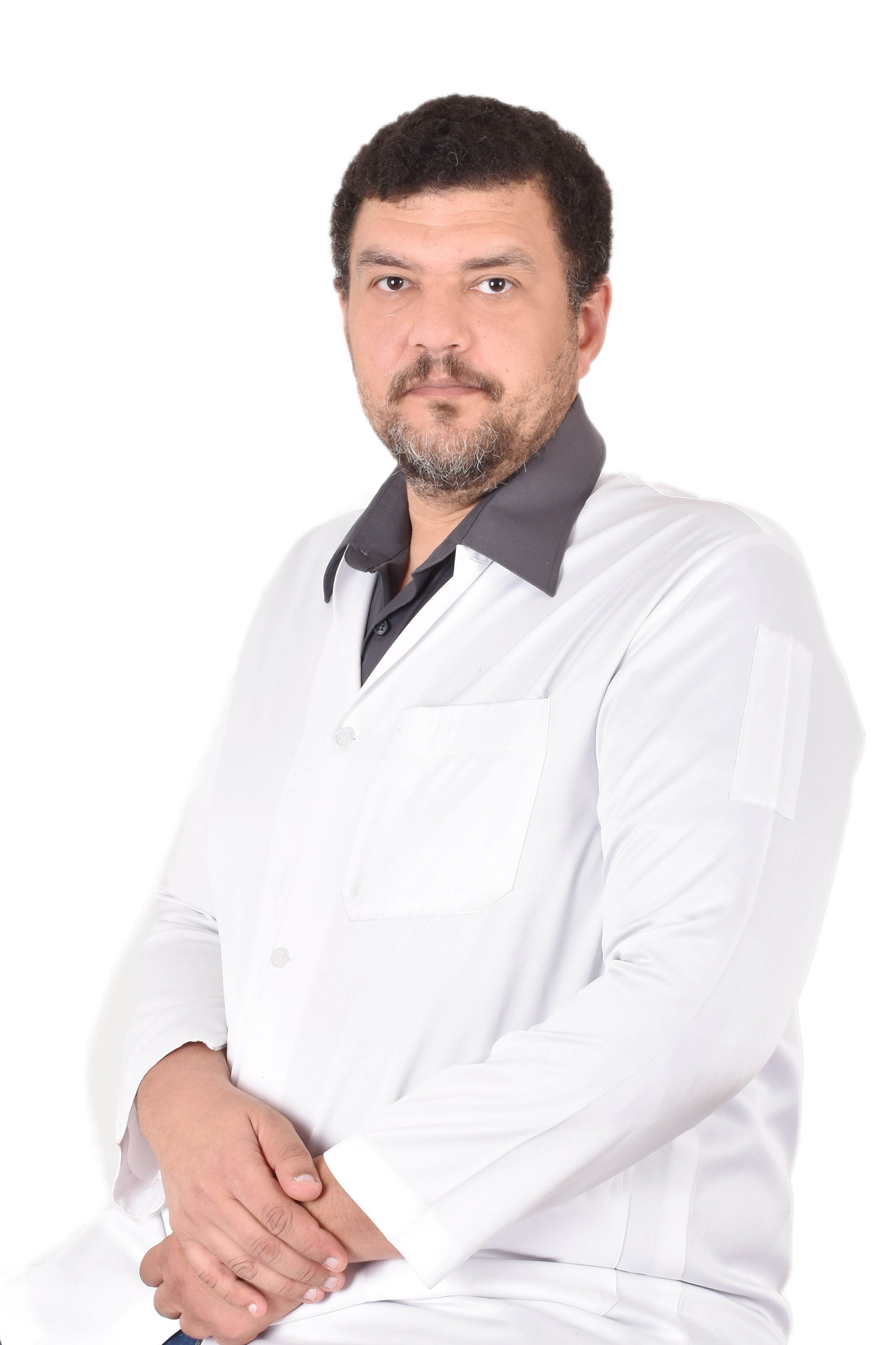 د.مصطفى كامل | طبيب اسنان عام