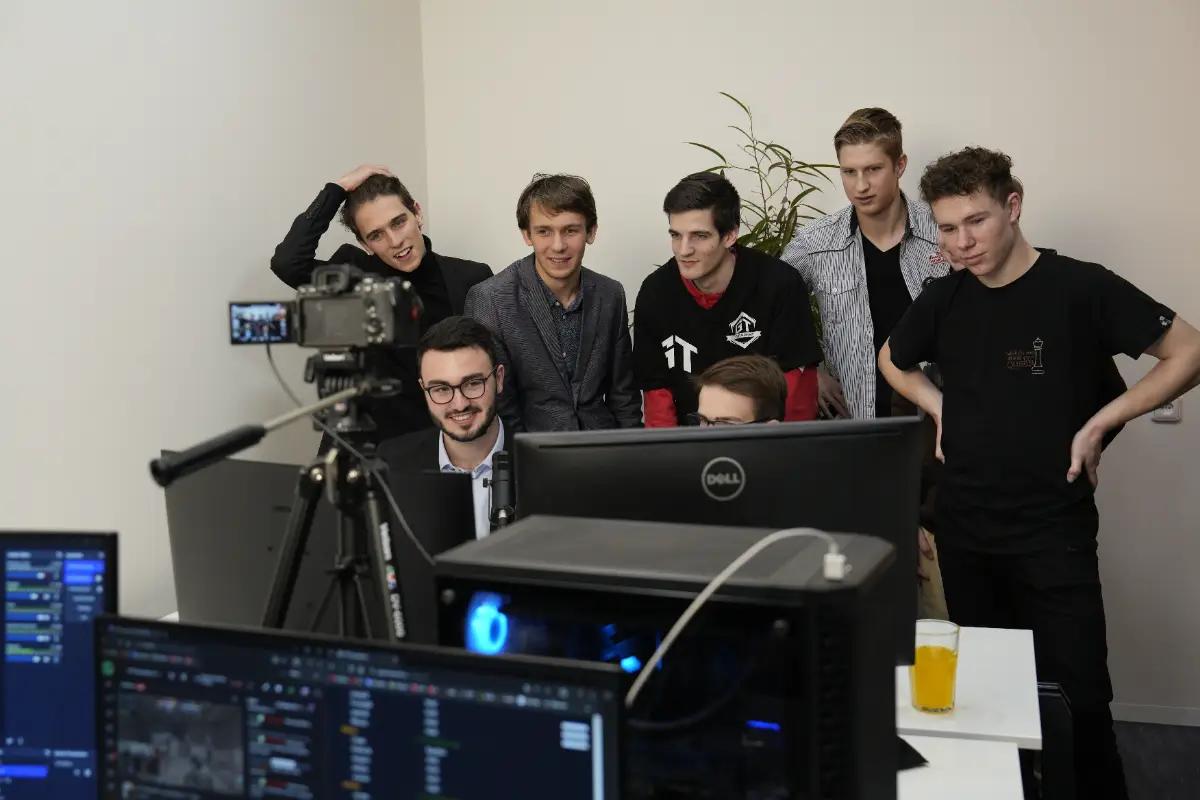 Středoškolský GT Tournament přichází se 7. ročníkem. Soutěžit můžeš v osmi různých hrách