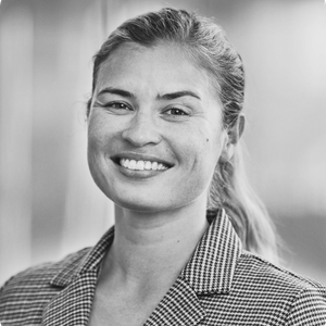 Danielle Frederiksen Headshot