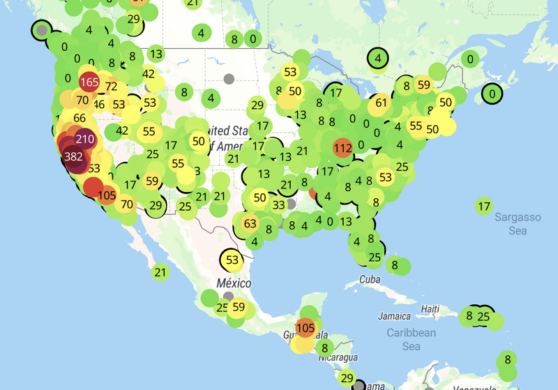 A map of US mainland showing Purple Air AQI measurements of US air