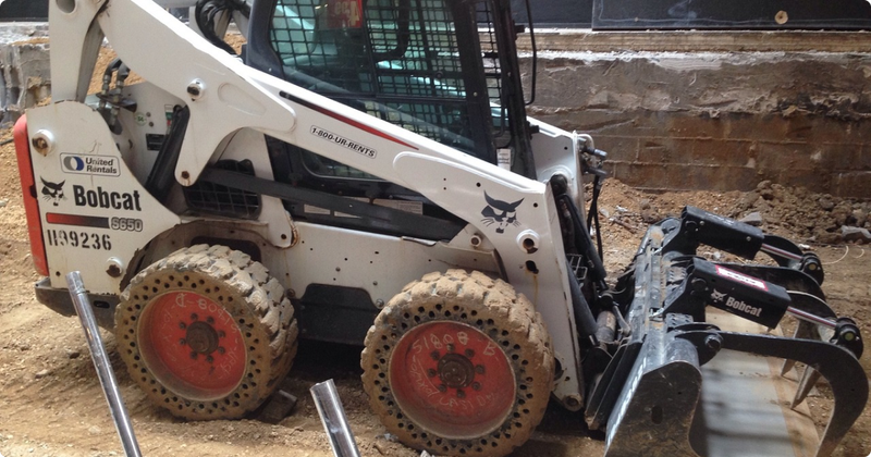 Presta Fácil | How much does it Cost to Lease a Used Skid Steer or bobcat?