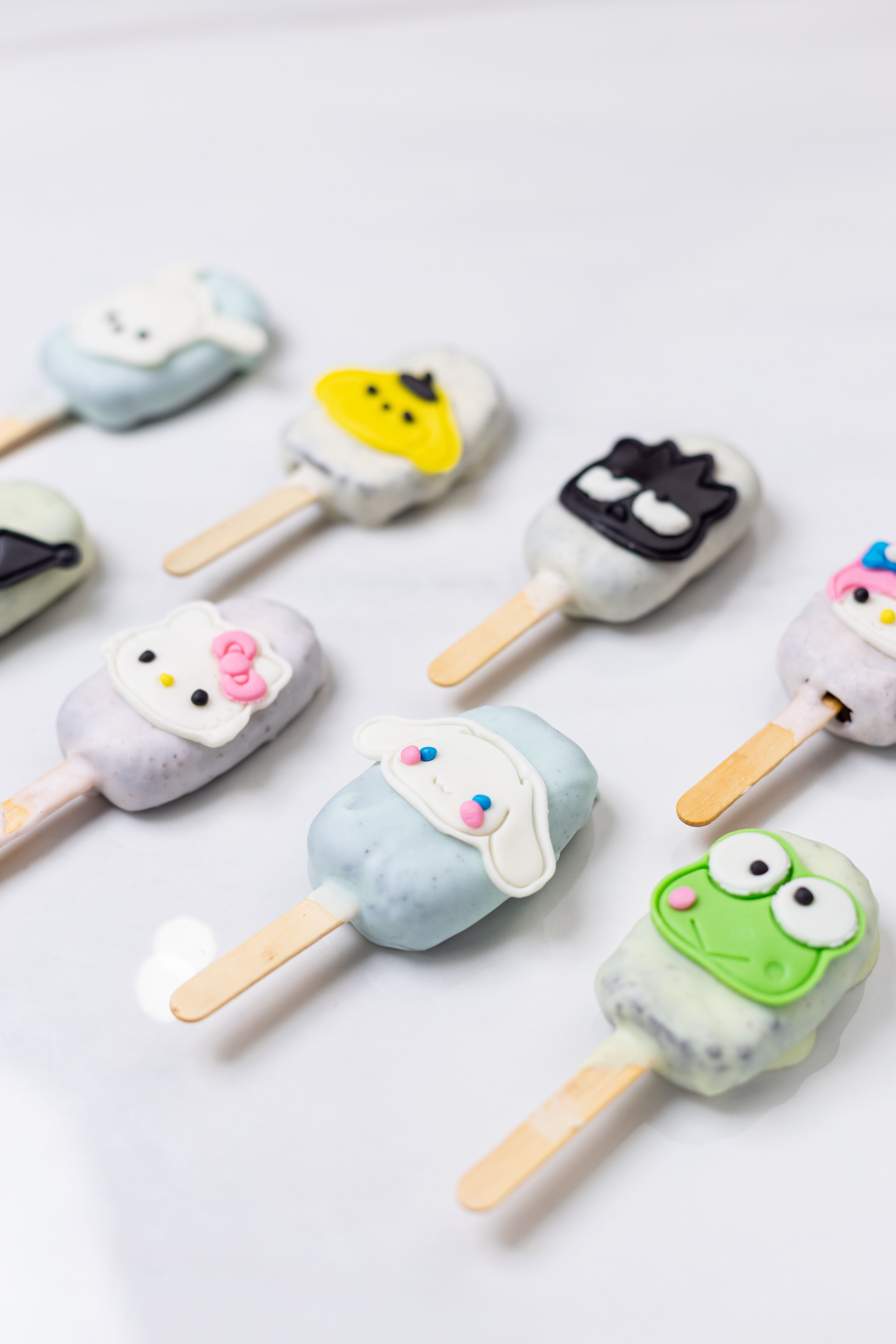 Cakesicles