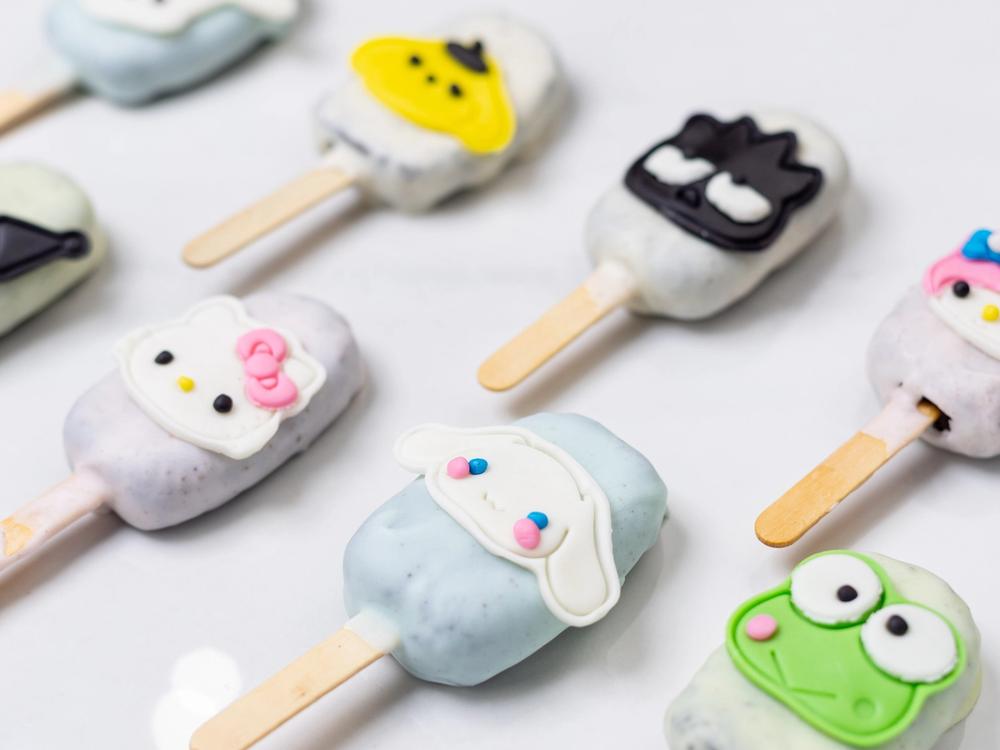 Cakesicles