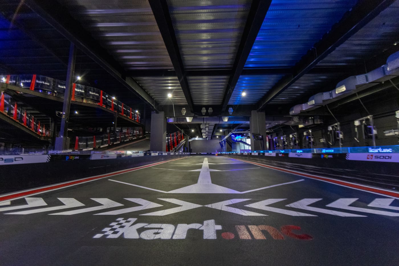 Logo Kart.inc di lintasan start-finish