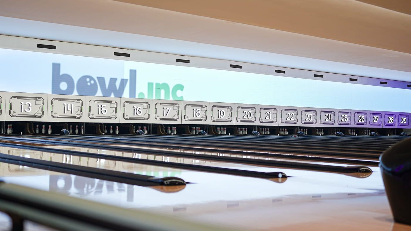 Deretan lajur Bowl.inc yang menjadi bagian dari rancangan arena 30 lajur