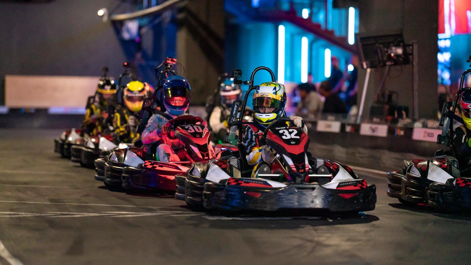 Gokart di sirkuit indoor Kart.inc