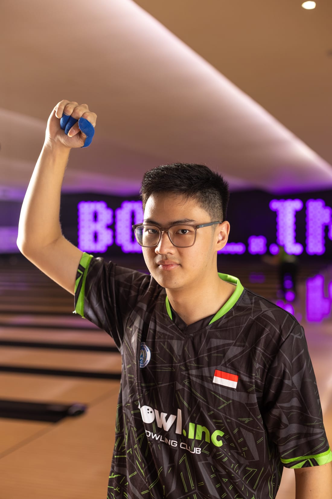 Pemain merayakan strike