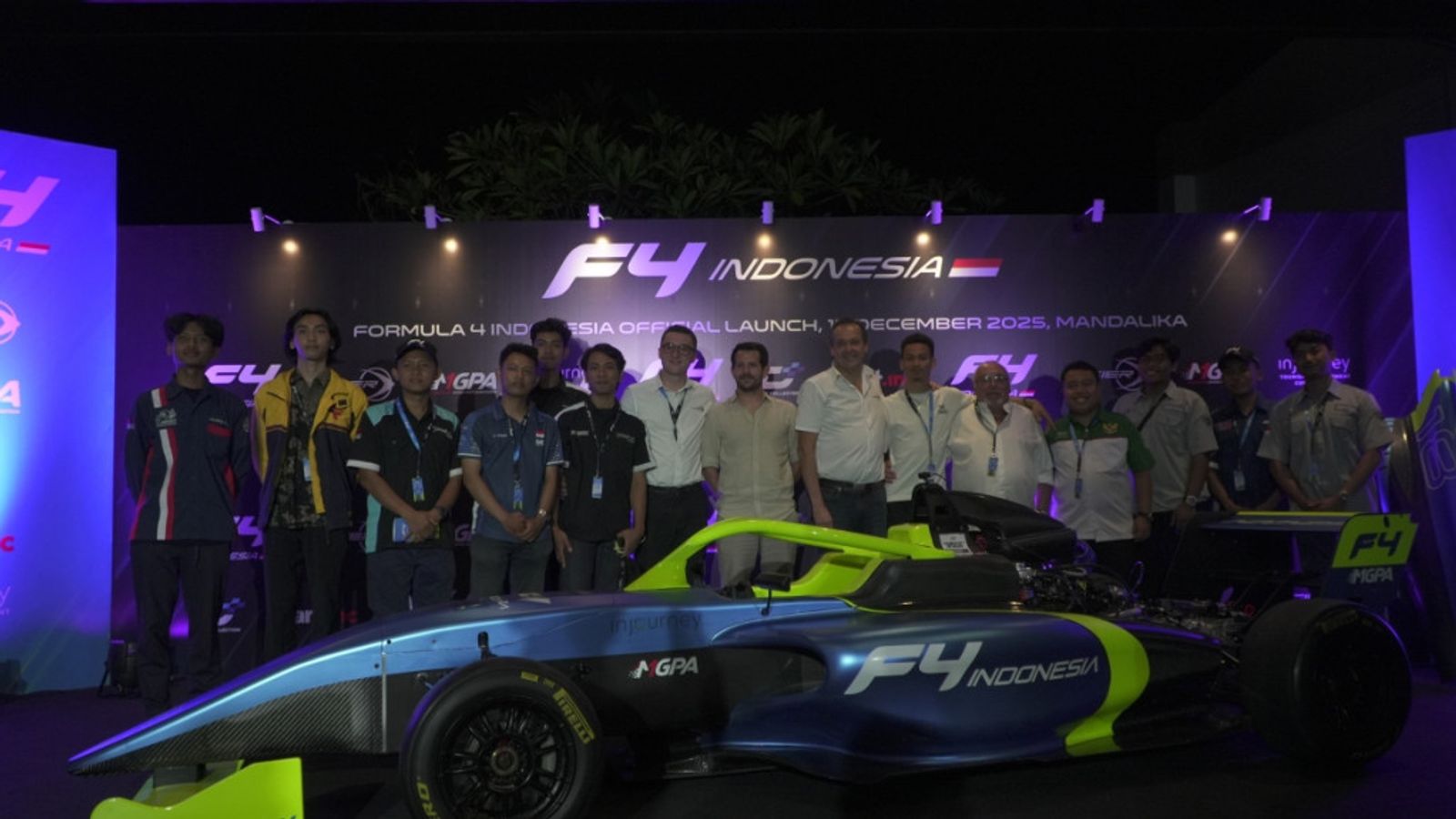 Peluncuran Formula 4 Indonesia bersama mobil Ligier di Mandalika pada Desember 2025