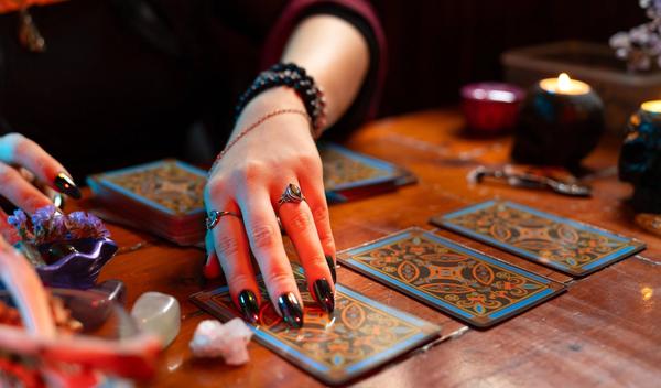 Image for Tarot horoskop za 2026: Sudbinske odluke, otvaraju se vrata novim životnim poglavljima