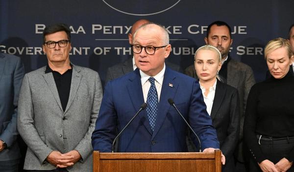 Image for Vesić: Nisam uhapšen, dobrovoljno sam se javio policiji