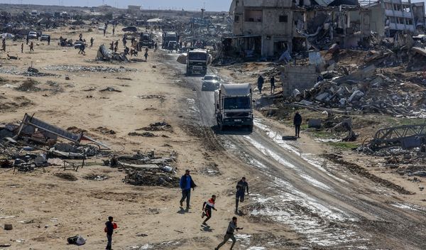 Image for Ubijeni vozači koji su isporučivali vodu u oblast Gaze