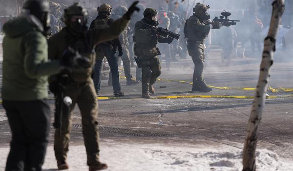 Image for Federalni agenti ubili demonstranta u Mineapolisu