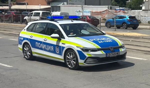 Policija je saopštila da grupu uhapšenih čine ljudi različitih zanimanja i interesovanja, i da među njima ima i nekoliko studenata