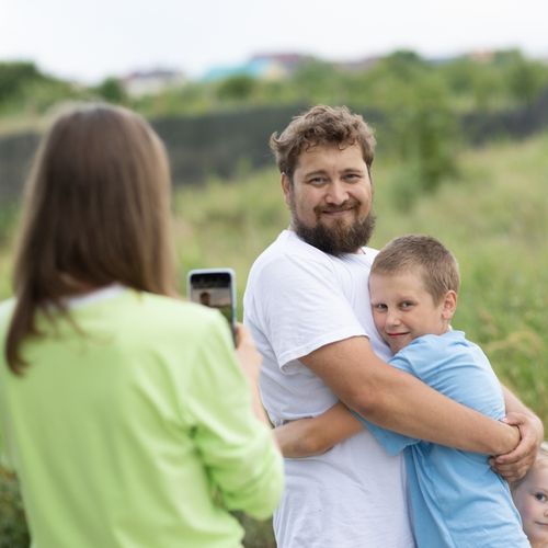 Roditelji neoprezno objavljuju fotografije dece na mrežama