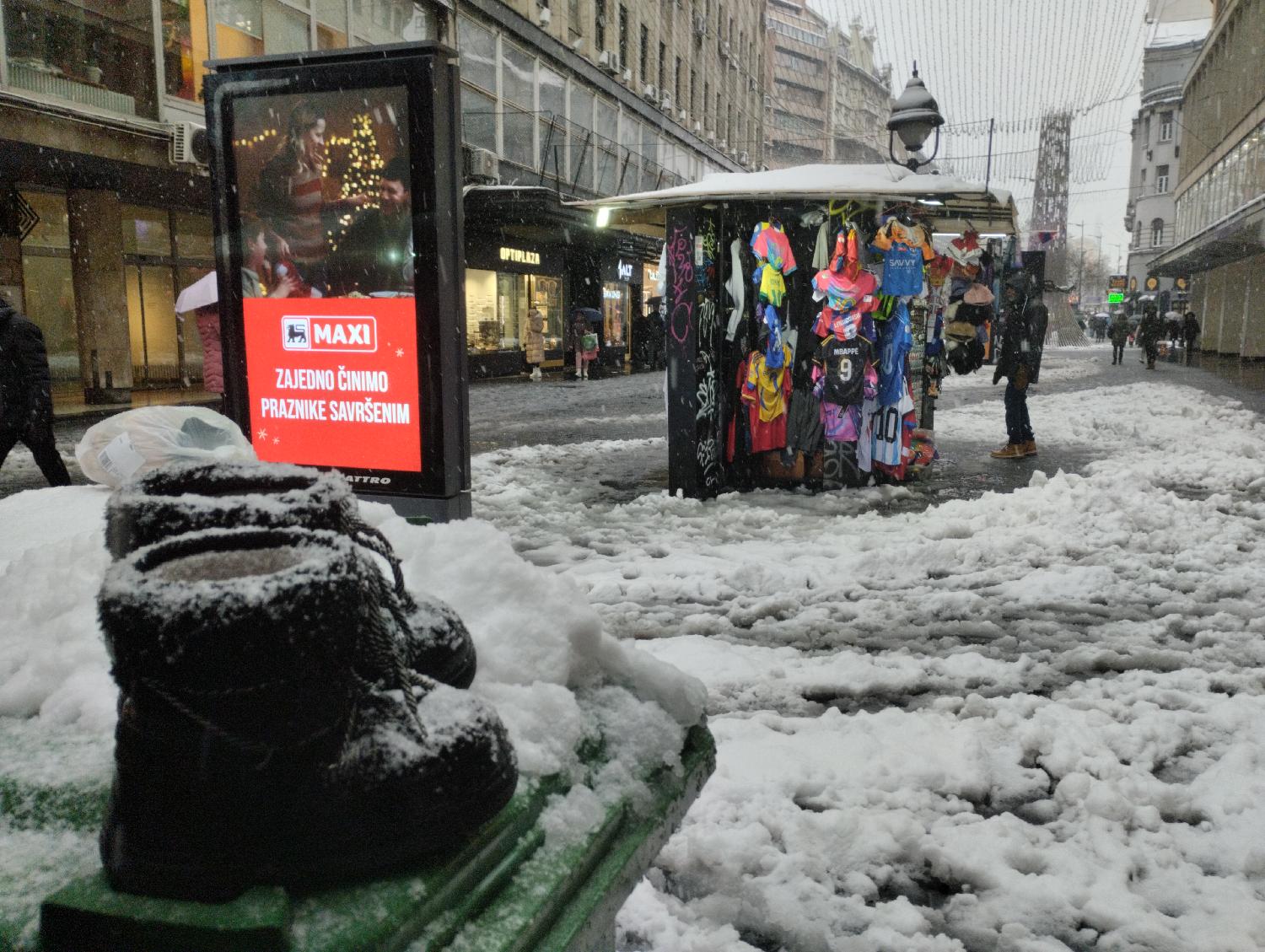 Image for Oblačno, ponegde sa snegom