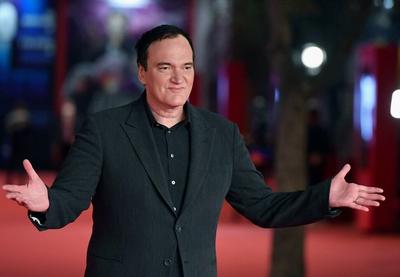 Tarantino (63), koji je ranije najavio da planira da se povuče nakon desetog filma, trenutno je posvećen radu na pozorišnoj predstavi "The Popinjay Cavalier"