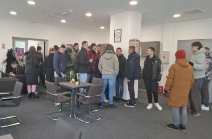 Image for Studenti ušli u zgradu SKCNS