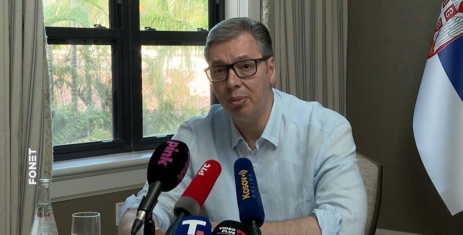 Image for Besprekorna i časna služba