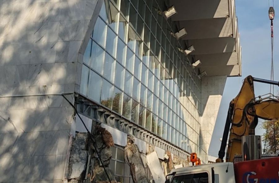 Image for Istina o padu nadstrešnice