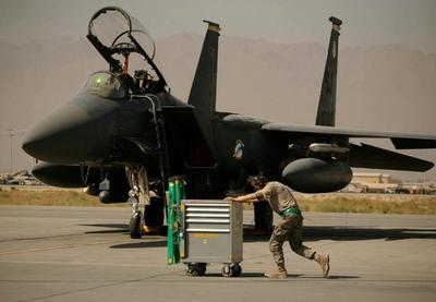 Image for Traje potraga za drugim pilotom F-15