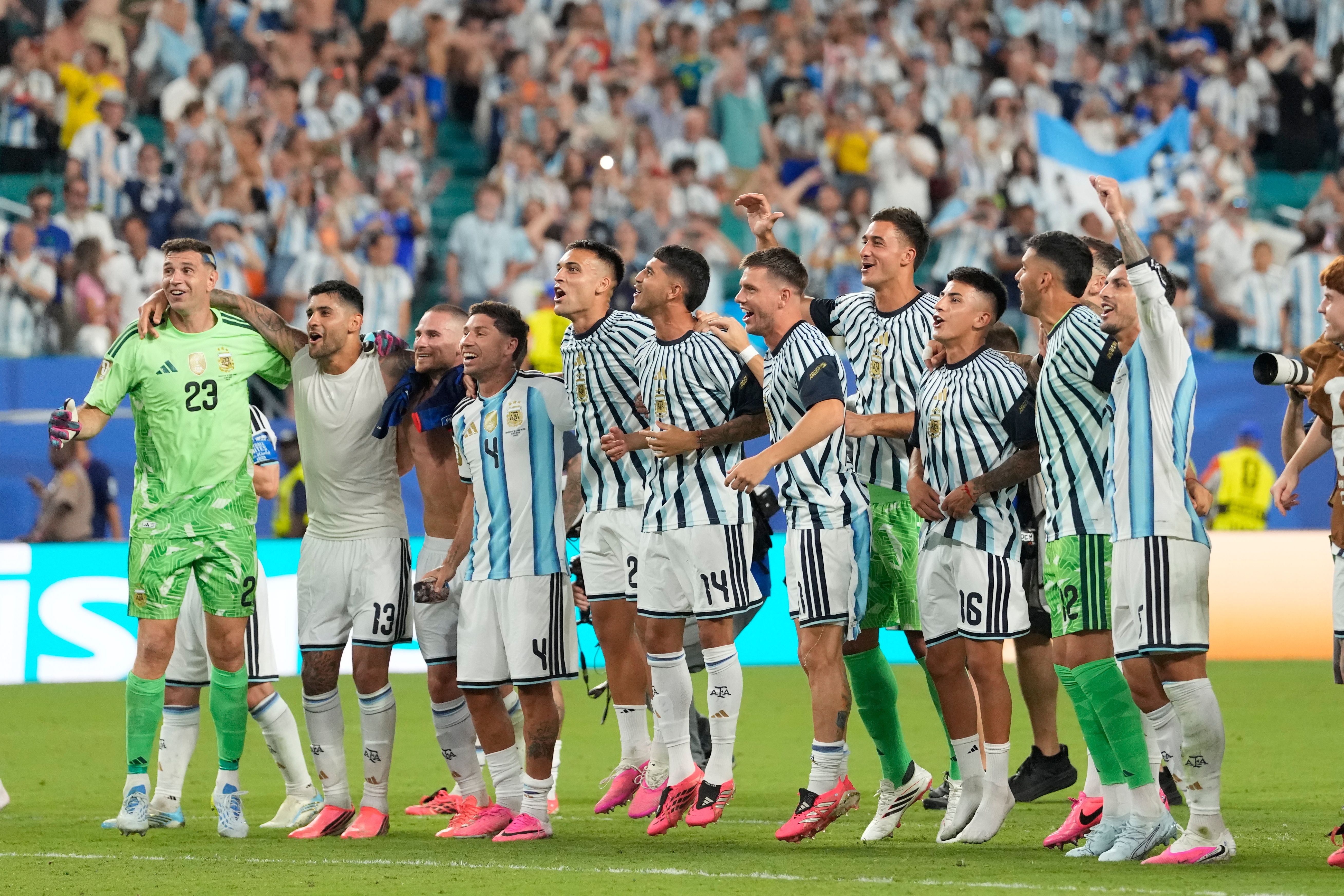Težak put za vladajućeg šampiona: Slavlje Argentinaca