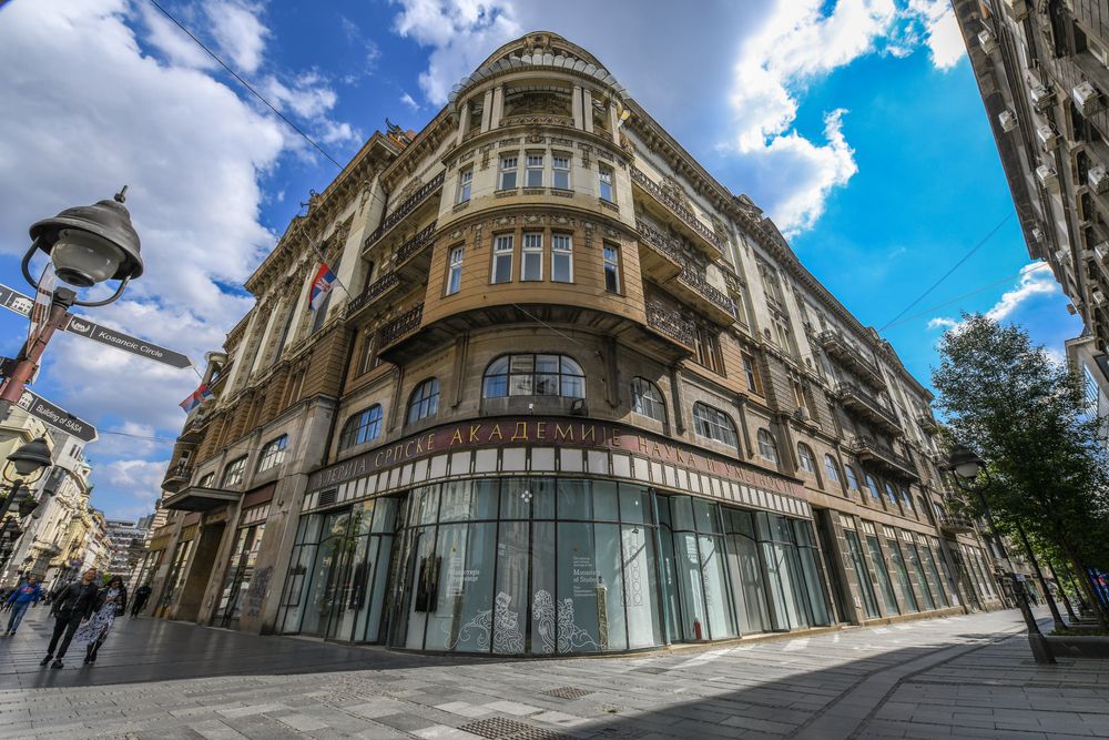 Izložene i retke svetinje iz manastira Hilandar