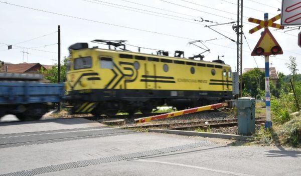 Image for Voz iskliznuo iz šina