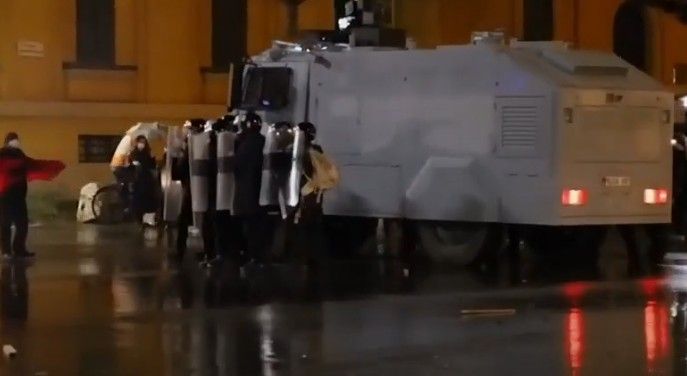 Image for Sudija ubijen u sudnici u Tirani 