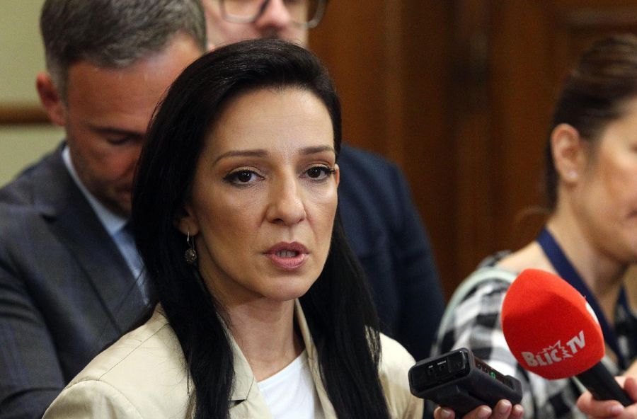 Image for Izbori nisu tema