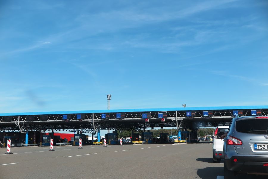 Image for U Batrovcima čekanje 14 sati