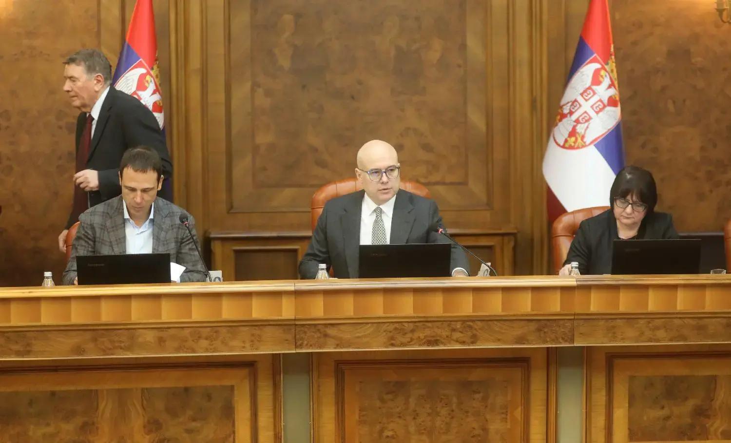 Image for Obraćanje premijera u 11 časova: Moguća ostavka?