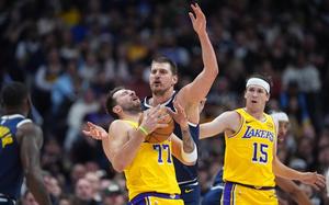 Image for Nikola Jokić novim tripl-dablom vodio Denver do pobede nad Lejkersima