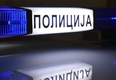 Sumnja se da su sinoć, na ulici u Novom Sadu, oni maskirani, palicama tukli dvojicu maloletnika i jednom naneli teške, a drugom lake telesne povrede